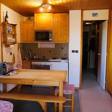 Cosy Cocoon Ideal For Mountain Vacations Les Allues